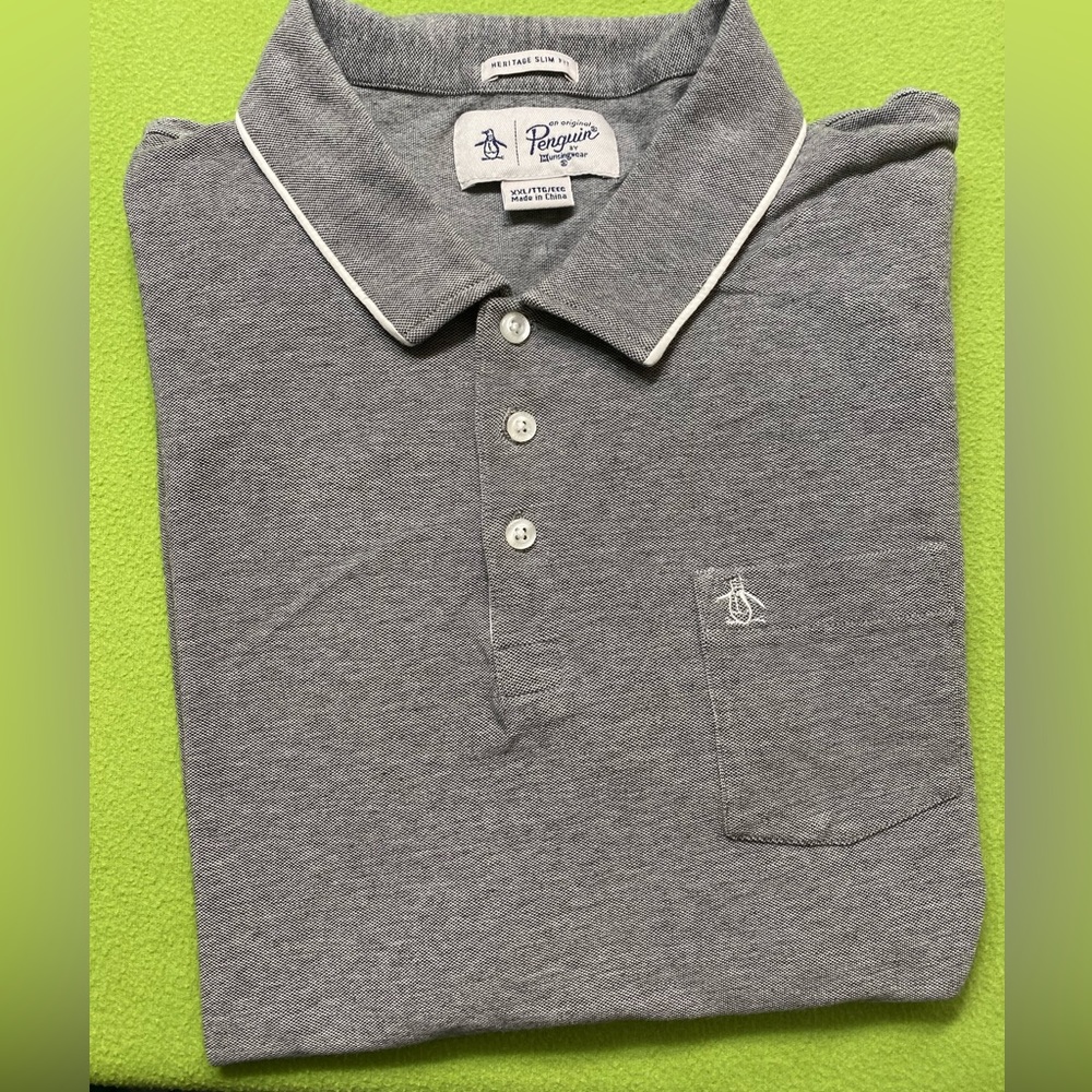 Grey POLO T *AS IS* Bundle other items to save more ✨‼️💰
